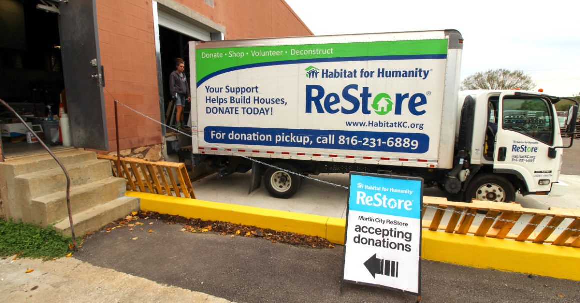 truck-drop-off-site-restore-martin-city (1) ReStore Habitat for Humanity
