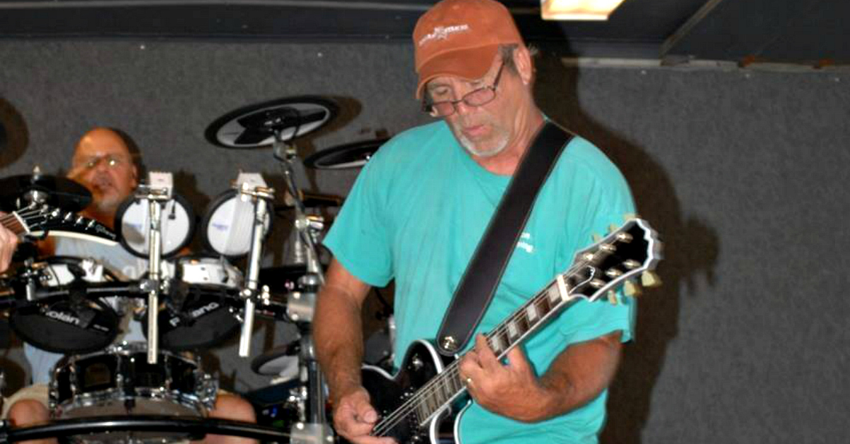 As an experienced guitarist, Holsman is no stranger to the stage and has played with a number of bands