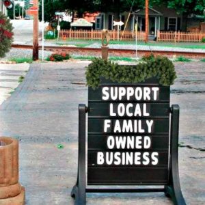Eleven Places to Find Holiday Decorations in Martin City Eleven Places to Find Holiday Decorations in Martin City