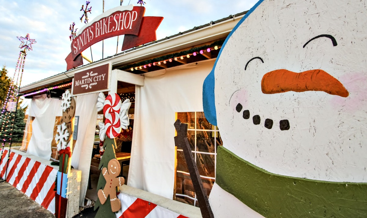 Santa’s Bakeshop, Martin City