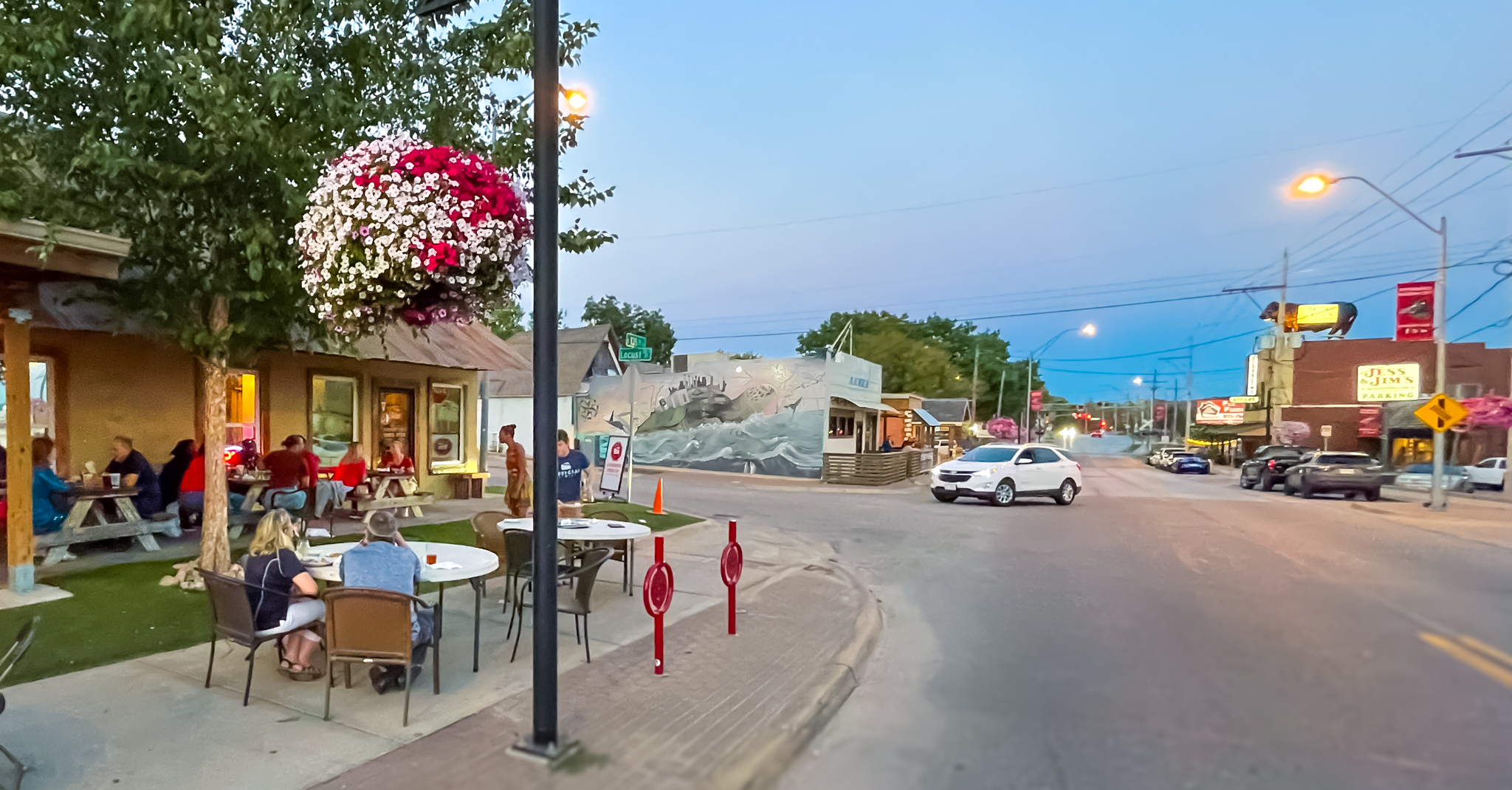 View of restaurants down 135th street.
